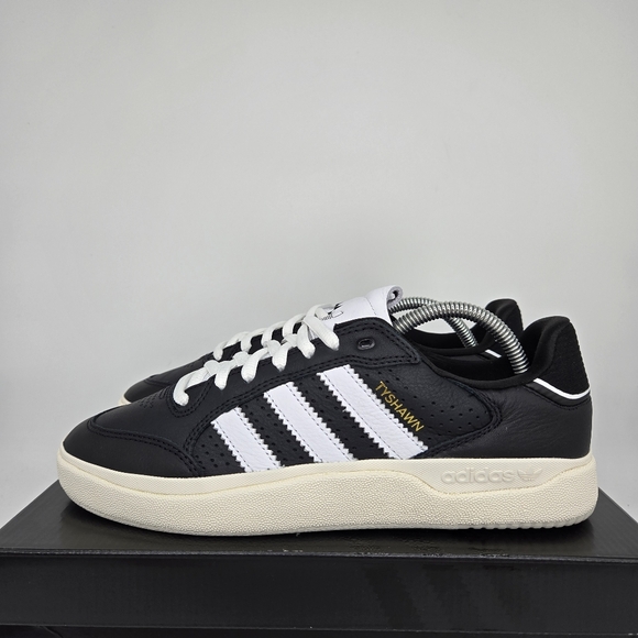 New adidas Tyshawn Low 'Core Black Cloud White' JQ1137 Men's Shoes Size 10.5 - Picture 1 of 8